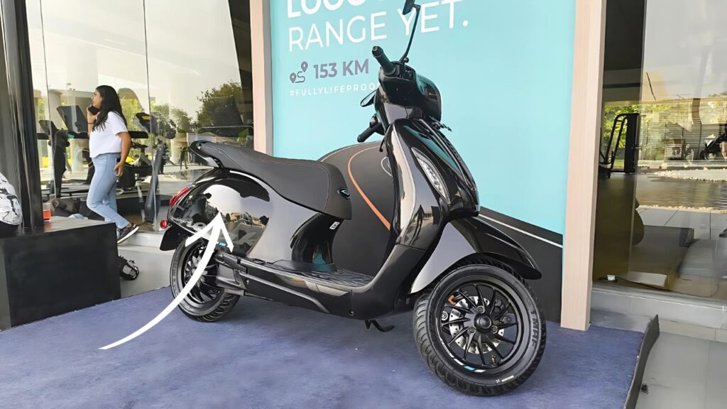 Bajaj Chetak 3502